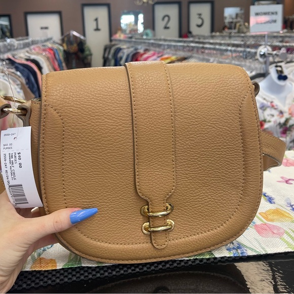 Banana Republic Handbags - Banana Republic Camel Crossbody Bag